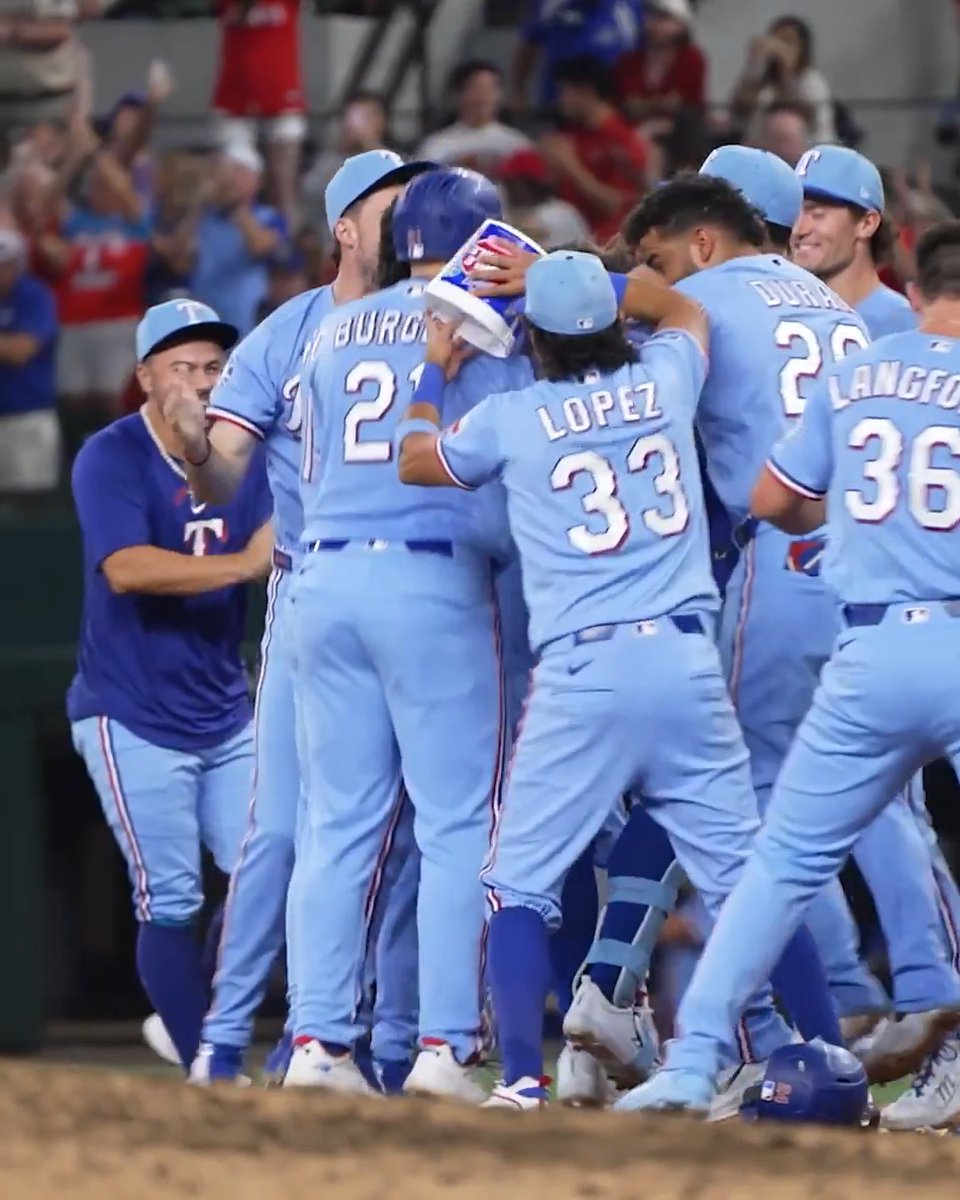Nimmo found his first Rangers walk-off! 🔥