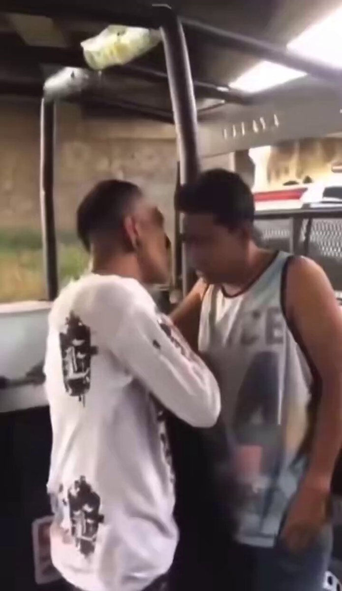 Policías de gustos raros