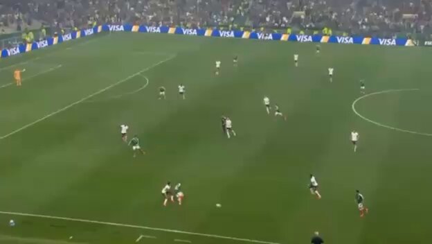 Perdón por la palabrota, pero hijo de su Pink Floyd. 2018 y 2022 Gallardo fue top, pero en este mundial ya dió inicios de exfutbolista. Yo ya me la jugaría con Mateo Chávez, Cotorro González y Omar Campos.