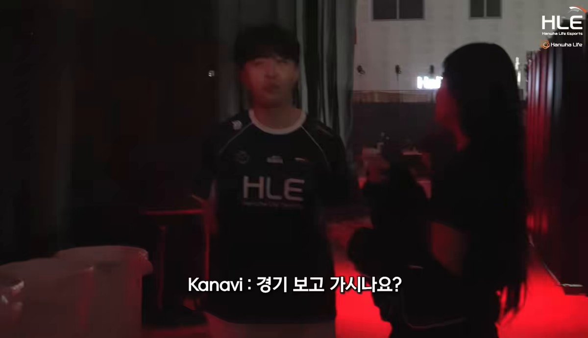 🦋 경기 보고 가시나요? 💖 당연하죠 💖 오늘 어떻게? 🦋 어후 이기죠 💖 개머시써!! 개머시써!! 📹 와 진짜 멋있어.. 오늘 이겨줘.. 🦋 빵 잘 먹었습니다 맛있게 💖 응원할게요 끝까지 🦋 감사합니다 진혁이는 E가 맞다