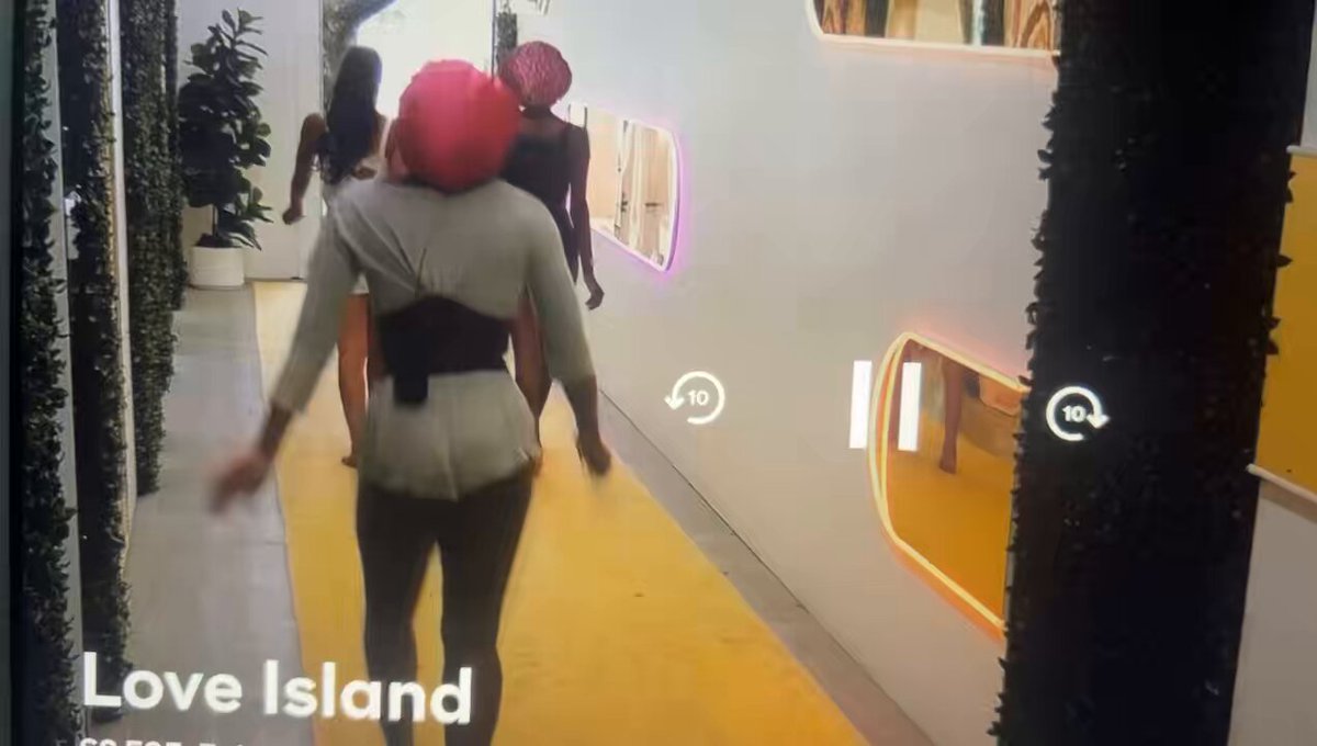 #LoveIslandUSA Zach: “Name a memory from each place” Sincere: “The orange chairs where I lied to Melanie… the yellow couch where I gaslit Melanie…. the balcony where I promised I wouldn’t kiss Sol again…soul ties where I kissed Sol again..”