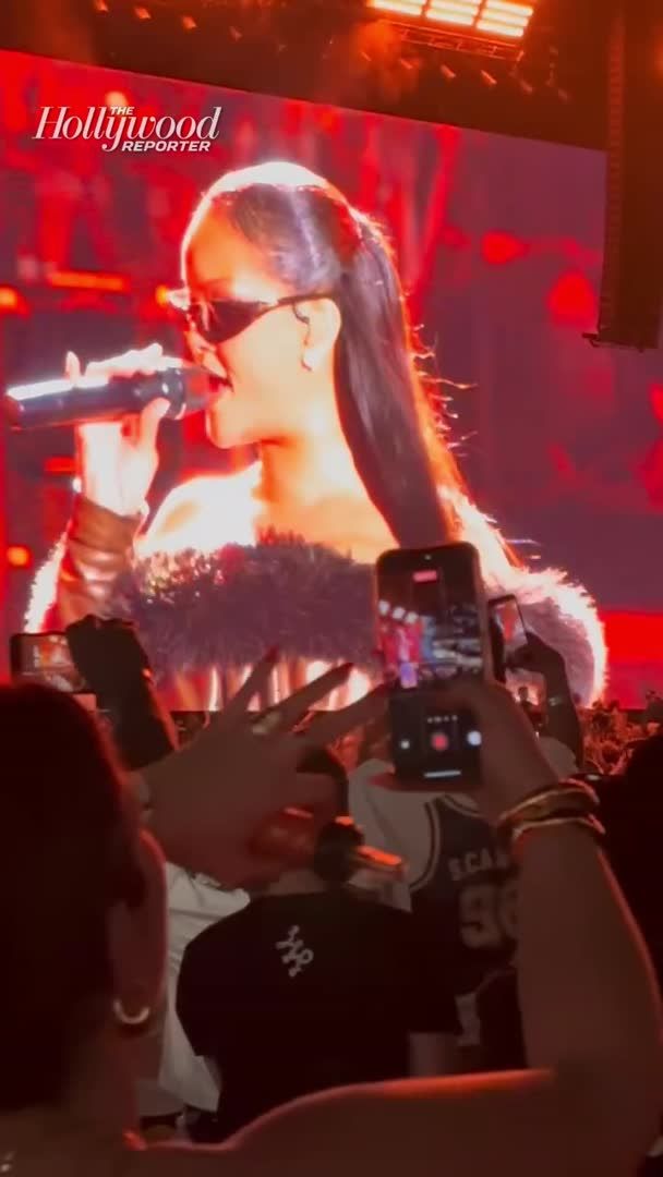 Rihanna returns to the stage with a surprise performance of "Run This Town" with Jay-Z at his Yankee Stadium concert
