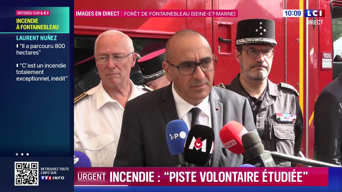 🔴 Incendie à Fontainebleau 🗣️ "C'est la première fois en Île-de-France qu'on utilise des moyens aériens nationaux (...) L'objectif aujourd'hui c'est de fixer le feu", assure Laurent Nuñez