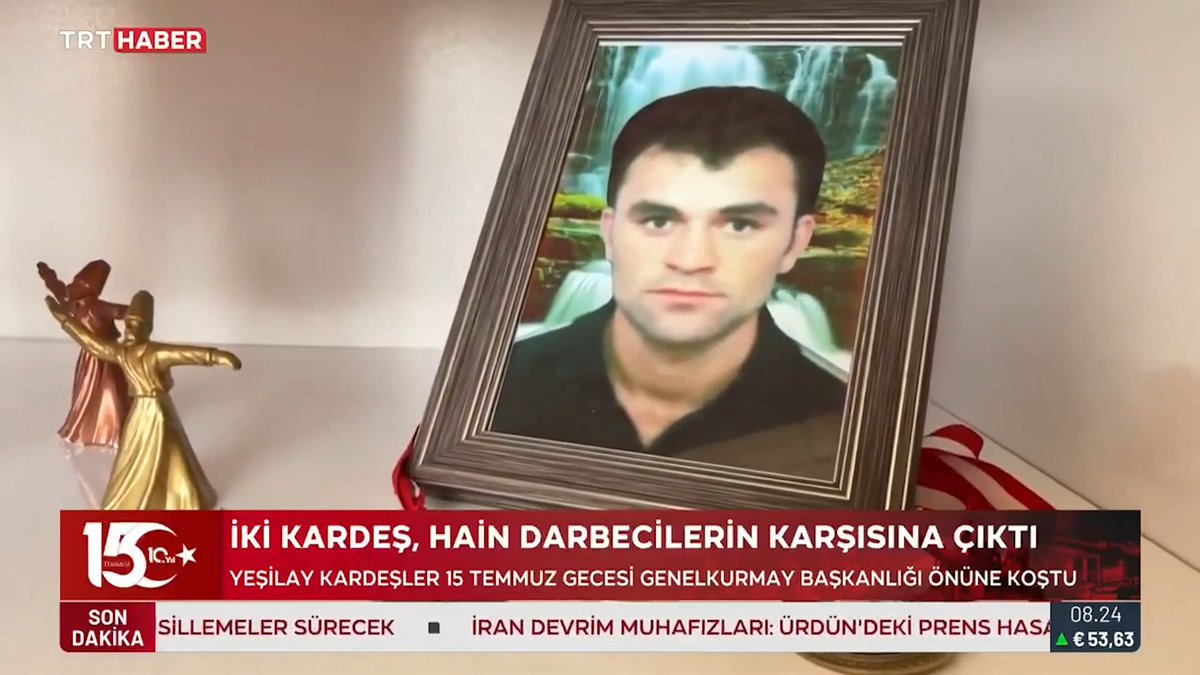#15Temmuz gecesi, ellerinde Türk bayrağıyla Genelkurmay Başkanlığı’na koştu Beytullah ve Şakir Yeşilay kardeşler… O karanlık gecede vatan için göğsünü siper eden Beytullah Yeşilay şehit düştü, kardeşi Şakir Yeşilay ise gazi oldu…