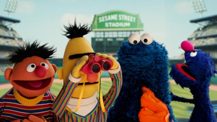 Sesame Street is ready for the Home Run Derby! The T‑Mobile Home Run Derby is LIVE on Netflix TONIGHT at 8PM ET | 5PM PT. Special coverage begins at 7PM ET | 4PM PT.