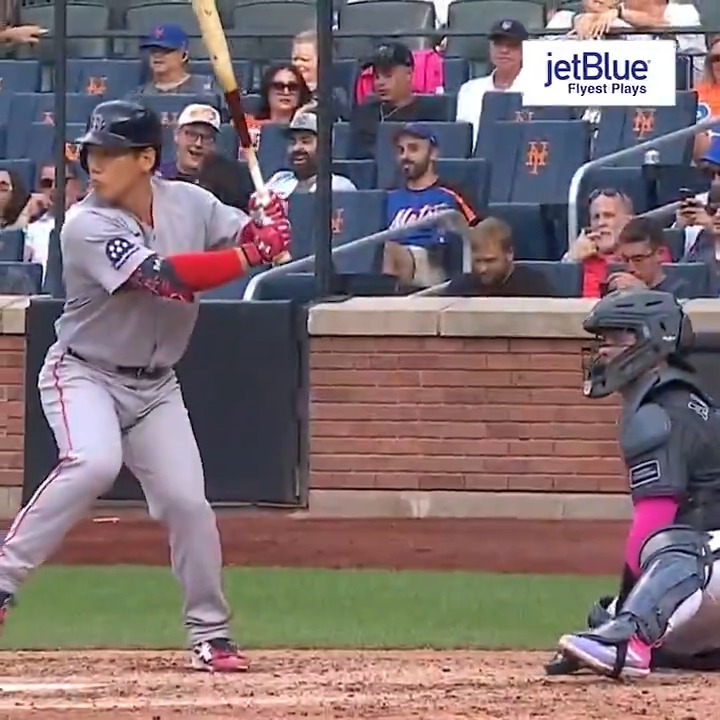 Perfect form, perfect road trip. 🏃♂️ JetBlue's #FlyestPlays