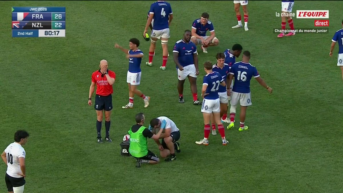 🇫🇷 - 🇳🇿 💪 C'est fait : les Bleuets battent la Nouvelle-Zélande (26-22) au terme d'un match incroyable et sont qualifiés en finale du Championnat du monde junior ! #lequipeRUGBY