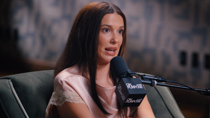 Millie Bobby Brown talks to Jay Shetty about mental health, anxiety and the skills she's developed to manage it all. 🎙️: On Purpose with Jay Shetty is now on Netflix