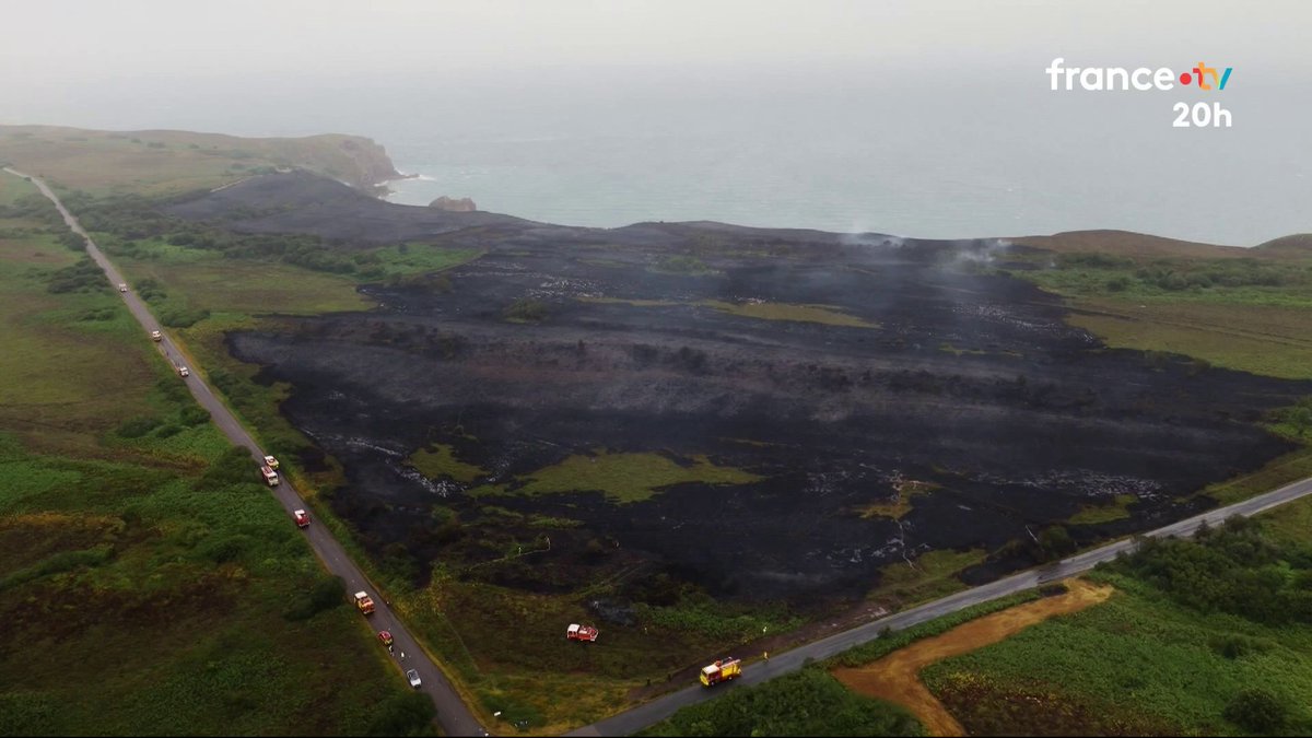 🔥 Les feux sont très nombreux en France. Ils ont déjà parcouru 32 000 hectares en 2026, soit plus que sur l’ensemble de l’année 2025. Ça brûle dans la Vienne, la Creuse et le Lot. En Bretagne, deux incendies ont obligé plusieurs centaines de personnes à évacuer. #JT20h
