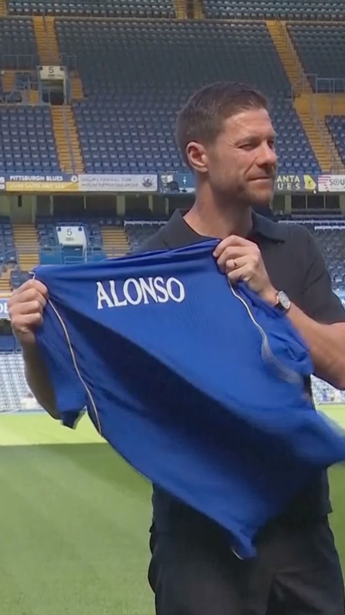 A 1st look at new Chelsea manager, Xabi Alonso 🤩
