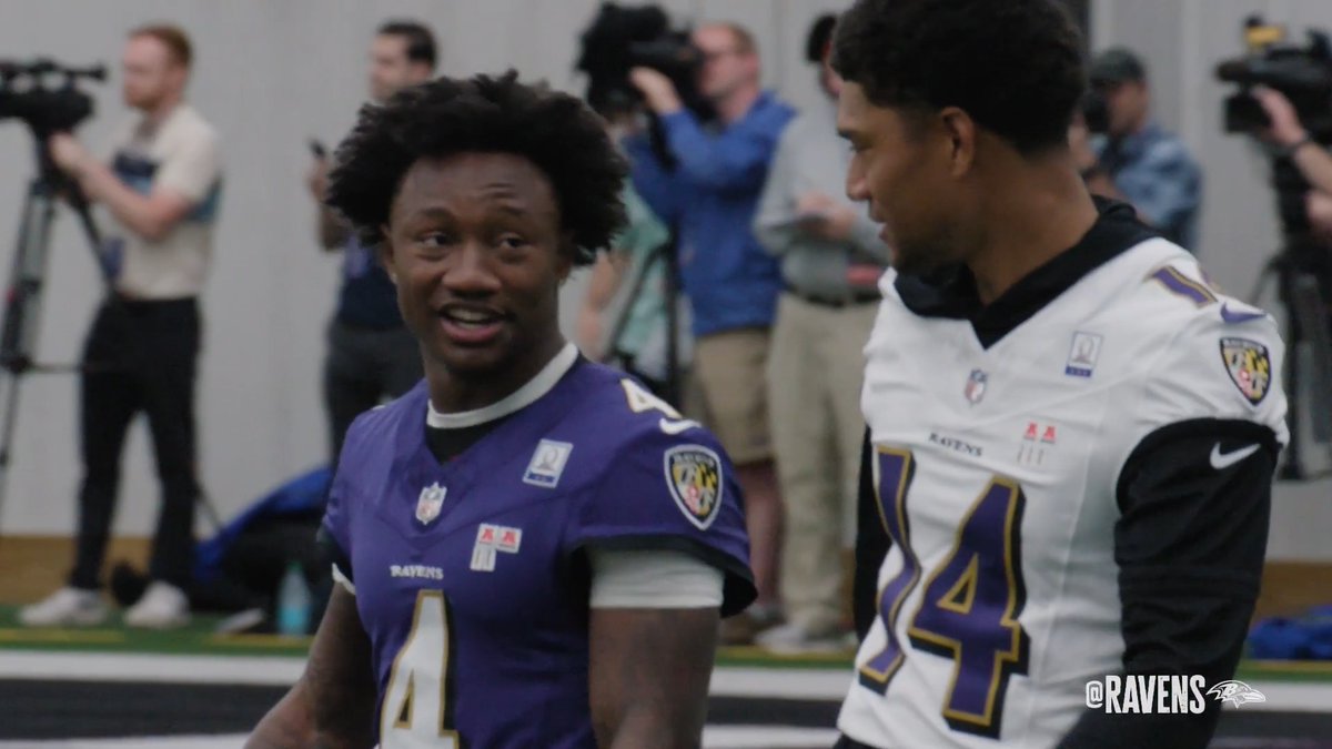 The zay flowers Kyle Hamilton back and forth 😂😂 Zay mic'd up for Minicamp when Wired returns the 22nd!