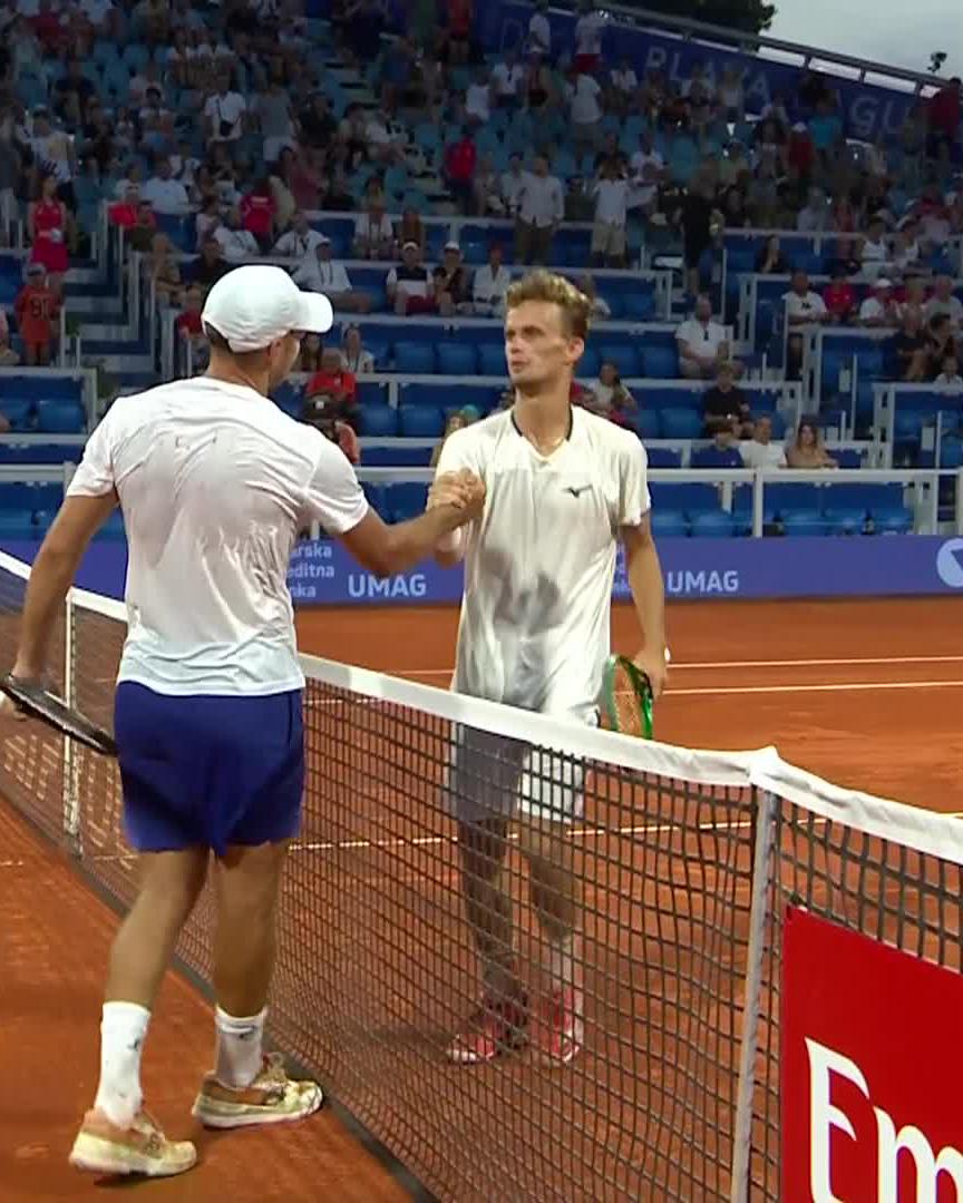 What a shot to finish 🎯 Van Assche completes the comeback vs Lajovic winning 2-6 7-5 6-4 #CroatiaOpenUmag