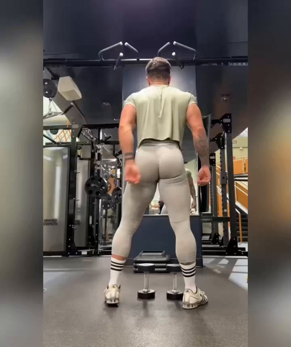 Glute gains loading. Building the cake one rep at a time😤Cry if you must, But don’t stop! 🍑