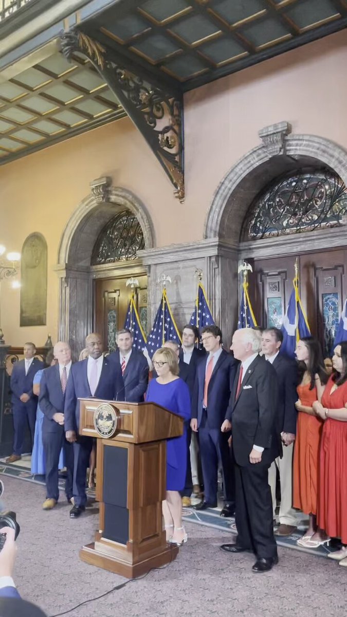 🔴 Lindsey Graham U.S. senator Darline Graham Nordone: "I want to thank the governor for selecting me to serve the remainder of Lindsey's term. Lindsey has always been there for me, and now, I will be there for him." #SCPolitics