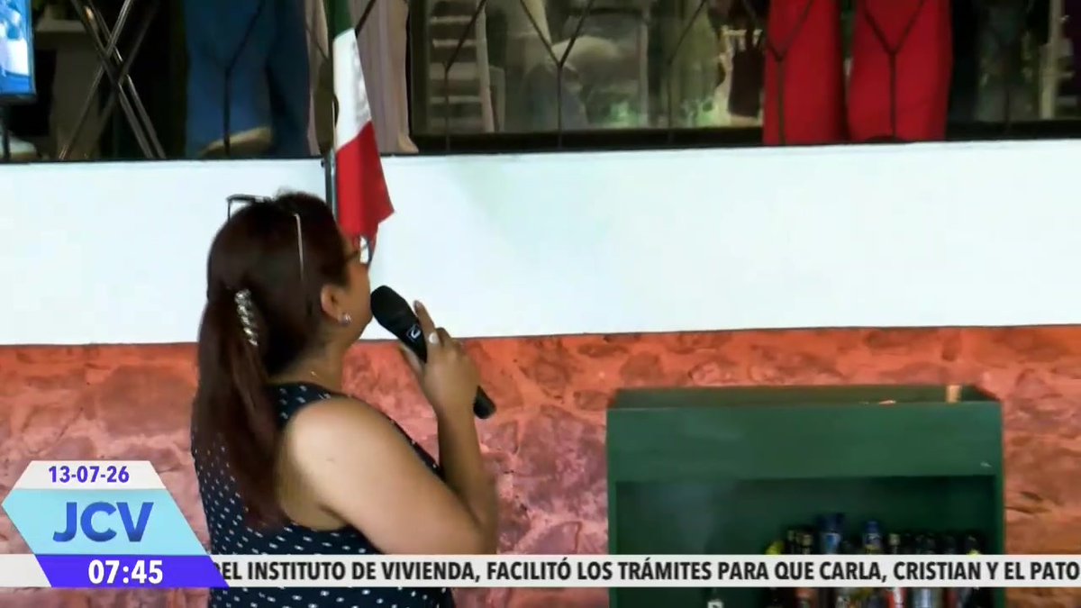 🥊 Del acoso escolar a #campeona mundial y funcionaria. Gaby "La #Bonita" Sánchez compartió con docentes cómo el #deporte y el apoyo de quienes creyeron en ella le cambiaron la vida. Un emotivo recordatorio de #resiliencia y del valor de guiar con el #corazón ✨❤️