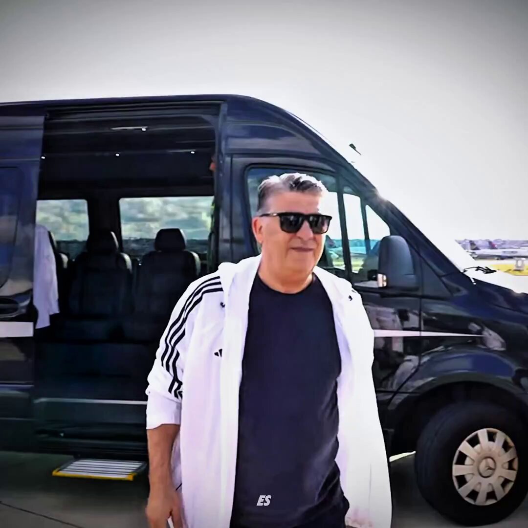 Trossardın menajerini range roverın bagaja kitlemiş