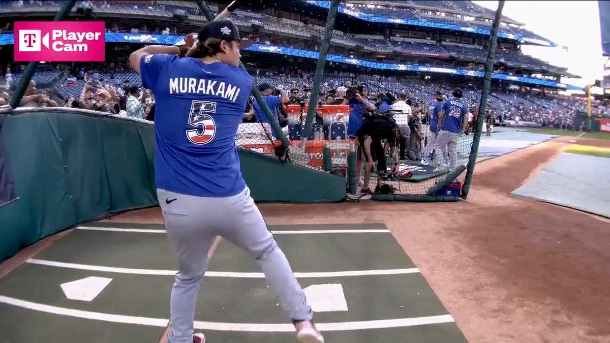 Munetaka Murakami takes BP during the T-Mobile Home Run Derby Batting Practice Show 👀