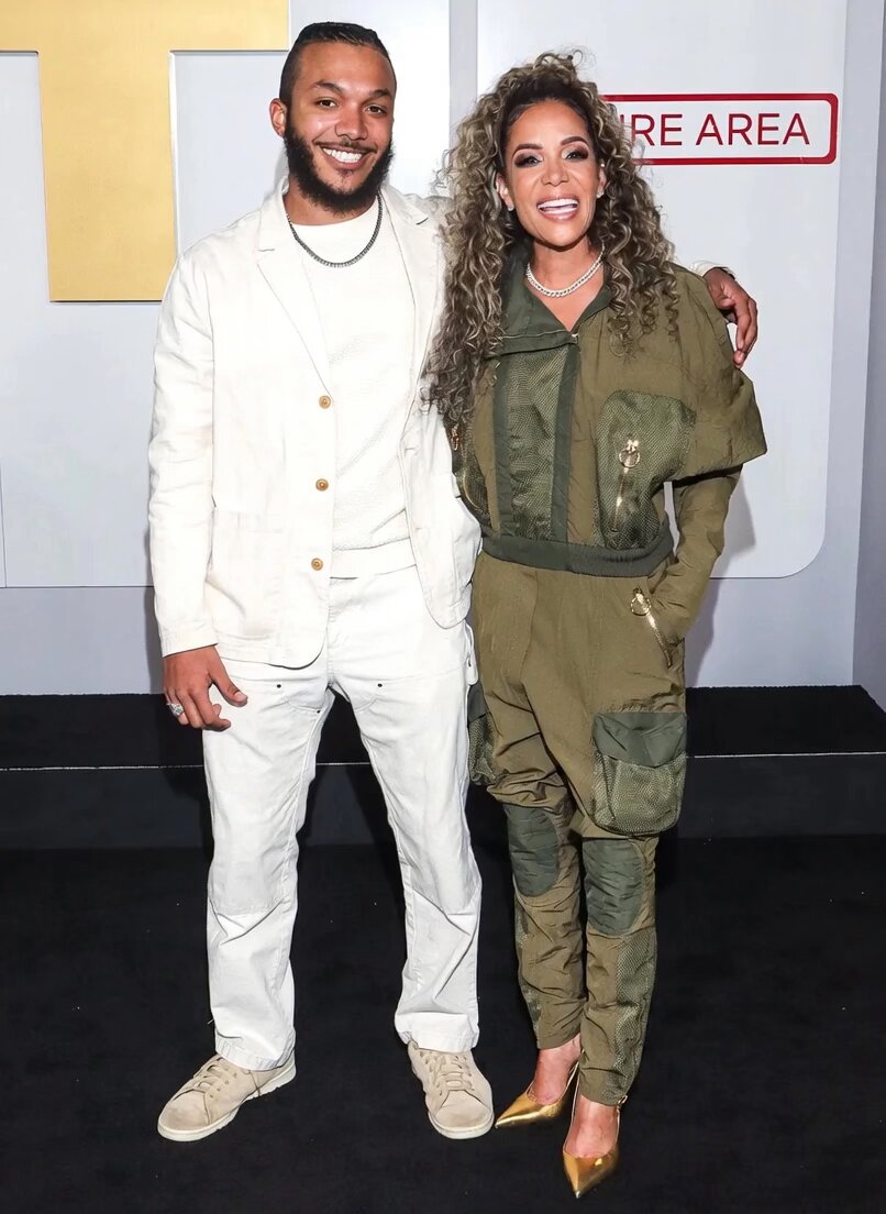 Sunny Hostin Name-Drops ‘The View’ After Son’s Trespassing Citation ⚖️ The View co-host Sunny Hostin reportedly got involved when her 24-year-old son, Gabriel, was cited for trespassing on active Metro-North railroad tracks in New Rochelle, NY last month. According to sources, Hostin spoke to officers on the phone and asked if they knew who she was — before dropping, “She said I am Sunny Hostin, I am on ‘The View.’” From Sunny’s letter to the D.A.: “My client is a 2025 Harvard University graduate… an avid runner and former Junior Olympian track athlete… Dismissal would avoid imposing unnecessary consequences on a young man who has demonstrated exceptional character and achievement and who poses no risk to the community.” (Video: AI) She’s acting as his lawyer and is pushing to have the case dismissed ahead of his July 31 court date. Let’s hear your verdict in the comments. 👨‍⚖️