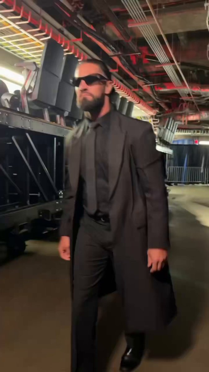 THIS MAN SETH ROLLINS IS SO PISSED OFF 💀 #WWERAW