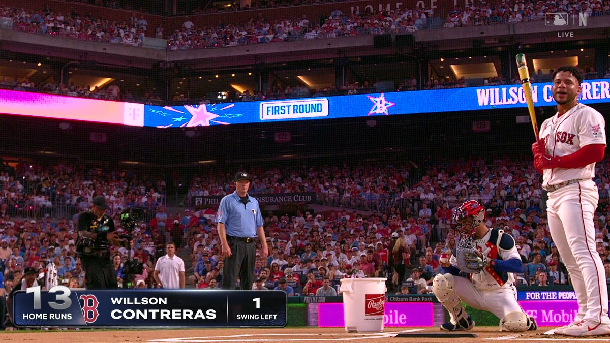 THAT’S HOW YOU START A HOME RUN DERBY 🔥 Willson Contreras hits 13 home runs in 20 swings to start Round 1! The T‑Mobile Home Run Derby is LIVE NOW on Netflix! #HRDerby