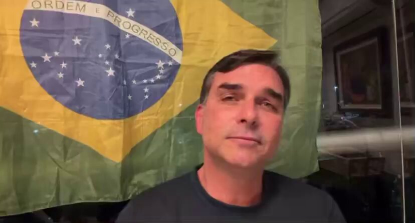 FLÁVIO COBRA PRESIDENTE DO SUPREMO "Presidente ministro Edson Fachin,você não vai fazer nada ? "