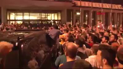 15 Temmuz darbe girişimi sonrası Erdoğan'ın havalanına gelişi ve ilk açıklaması #15Temmuz #15TemmuzDestanı