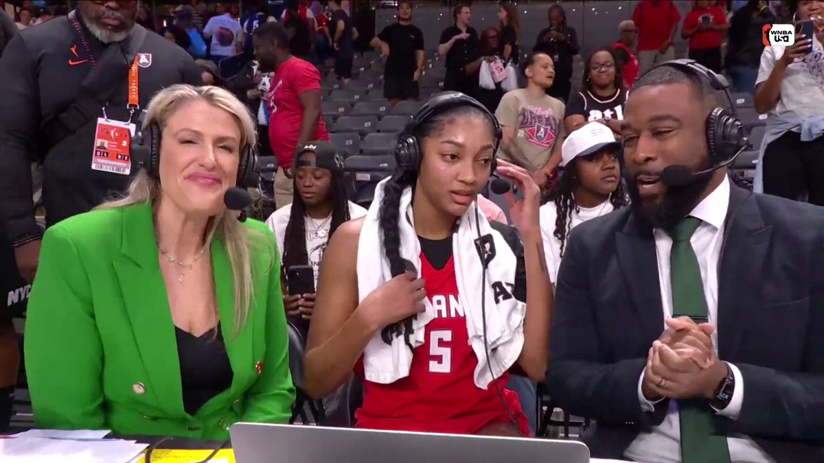"I want to do whatever it takes to get a win... it felt like I was on the blacktop." Angel Reese talks about returning to the court with a double-double night and how it feels playing at The Gateway Center Arena ⬇️
