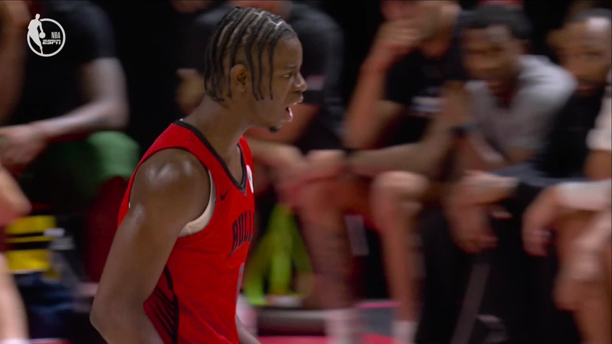 Caleb Wilson hyped after fighting for the block 😤 Bulls-Jazz at Summer League | Live on ESPN 🍿