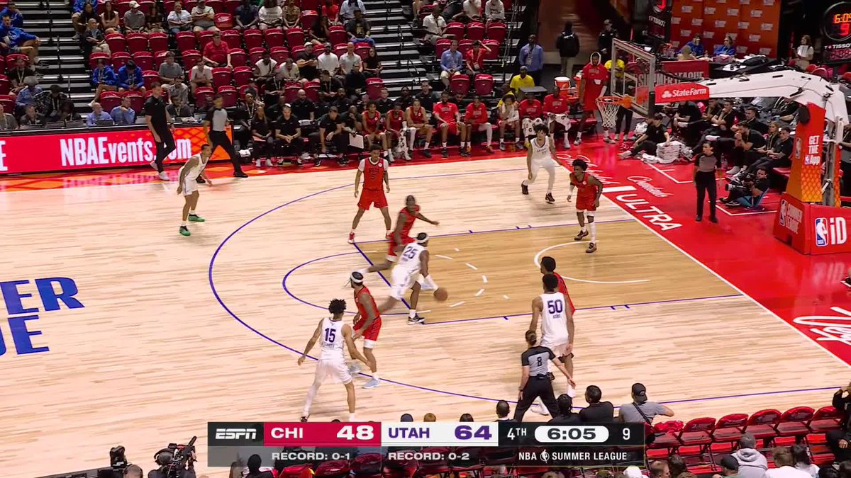 Caleb with the block, Boo Buie with the three 👌 BOO BUIE | #SeeRed