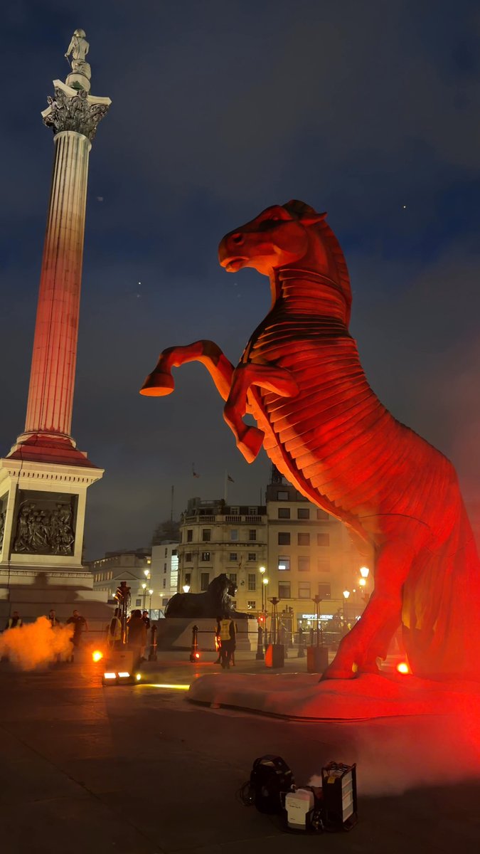 London wakes up as The Odyssey's Trojan Horse arrives in Trafalgar Square. Experience Christopher Nolan's epic in cinemas this Friday. #TheOdysseyMovie