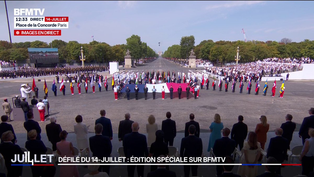 La Marseillaise pour conclure le dernier défilé du 14-Juillet d'Emmanuel Macron