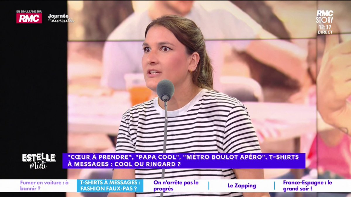 👕 "Papa cool" : t-shirts à messages 🎙️ Juliette Briens : "C'est ringardos au dernier degré ! C'était "in" pendant 5mn... C'est comme la mode du gigantesque Adidas, c'était le summum de la beauferie !" 🎙️ Estelle Denis : "J'ai eu le t-shirt "le gras c'est la vie"