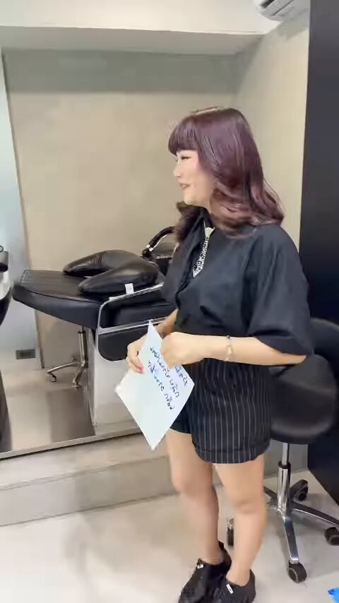 P'Natto, stop it!! 😂 You're more funny than your boss! Go back now... don't look back! 🤣😅😂 #FayePeraya #ฝ้ายพีรญา