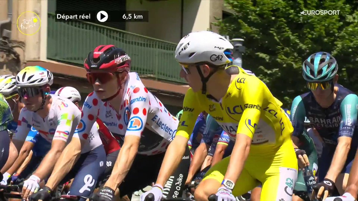 👀 De qué estarán hablando estos dos genios... #TDF2026 #LaCasadelCiclismo