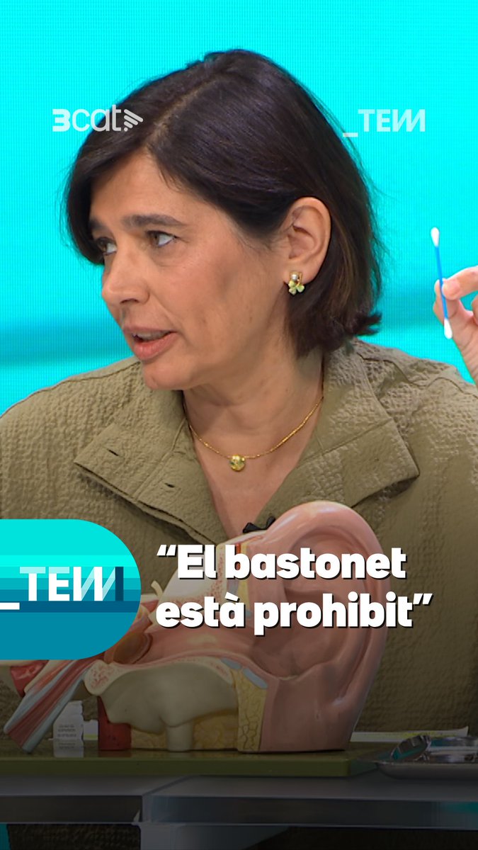 👂🏼 "El bastonet, prohibit. A les orelles, el dimoni és el bastonet i també el dit." La doctora María del Prado Venegas, de l'Hospital de Sant Pau de Barcelona, confirma que les otitis són un mal molt freqüent durant els mesos d'estiu. 🏊🏼‍♂️ #TotEsMou3Cat