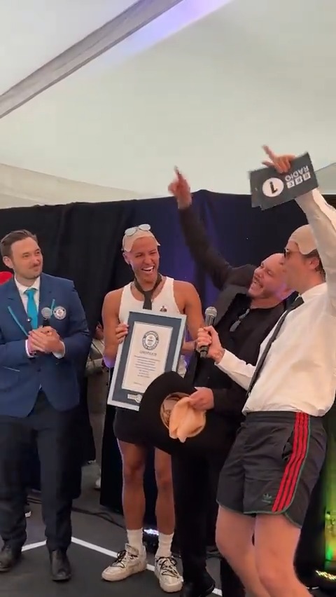 Largest gathering of people wearing bald caps 😎 22,141 people with BST Hyde Park and Pitbull, Armando Christian Perez 🇺🇸