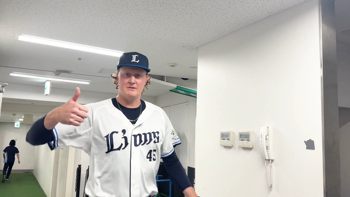 / 久しぶりのベルーナドームで 勝利のハイタッチ気分! \ #ネビン 選手と #ウィンゲンター 投手の流暢な日本語にご注目! 明日も熱いご声援よろしくお願いします! ▼全容はこちら #seibulions #打破 #圧倒的至近距離