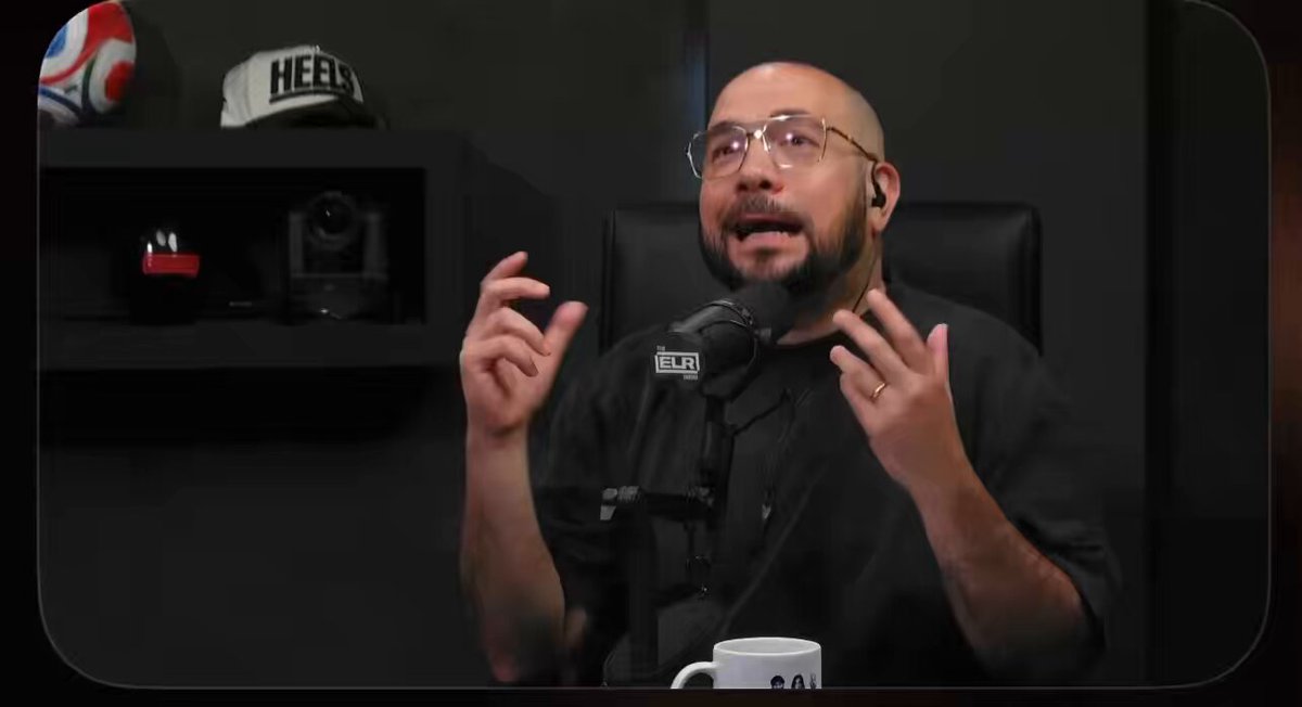 🚨 Ebro calls Rosenberg “a bitch,” “a hoe” and “a pussy” during a heated on-air argument The exchange erupted after Ebro repeatedly told Rosenberg he “doesn’t have money to invest,” prompting Rosenberg to fire back by calling Ebro “an asshole” and accusing him of intentionally disrespecting him. The two eventually realized they were using “money to invest” differently, but not before the conversation completely boiled over. Via The Ebro, Laura & Rosenberg Show