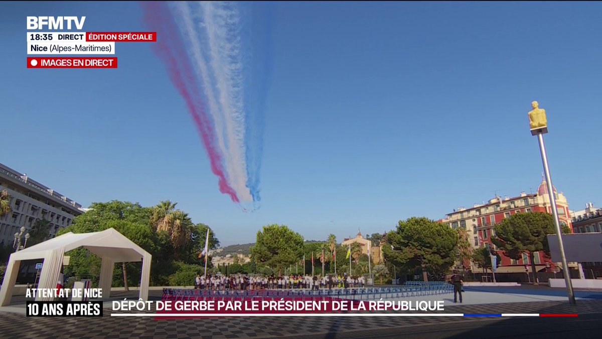 Attentat du 14-Juillet: la patrouille de France survole Nice lors de l'hommage aux victimes