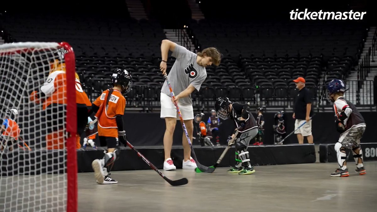 Starting their hockey careers off strong. 💪 Members of the Flyers Learn to Play programs joined Flyers prospects for a special night of ball hockey at Xfinity Mobile Arena! Flyers Charities & Community | Ticketmaster