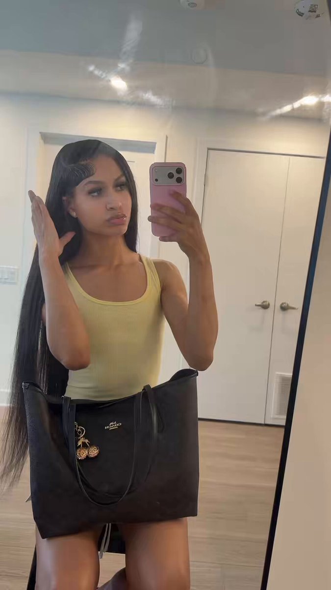 You like pretty boys with long hair ? 🙈 #mlm #prettyboy #fyp #femboy