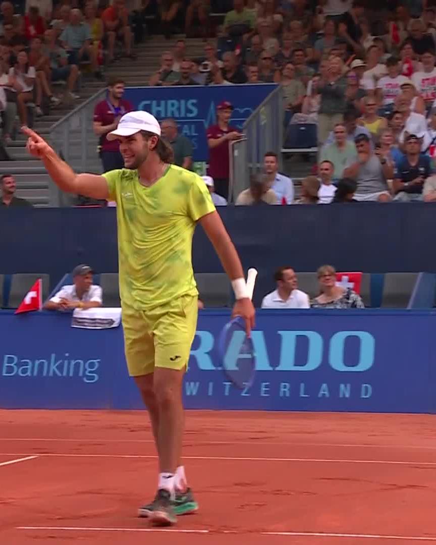 Too good 👏 Faria defeats home favourite Stan Wawrinka 6-7 6-4 6-4 and sets up a 2nd round clash against Casper Ruud! #SwissOpenGstaad
