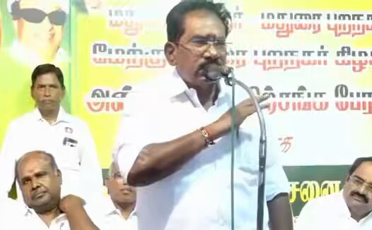 ஆத்தாடி என்ன இந்த அடி அடிச்சுருக்காரு செல்லூர் ராஜூ அய்யா இப்படிலாம் பேசி பாத்ததே இல்ல செமயா ட்ரிக்கர் பண்ணி விட்டானுங்க போல தற்குறிஸ் 🤣😂💯👌💥🔥