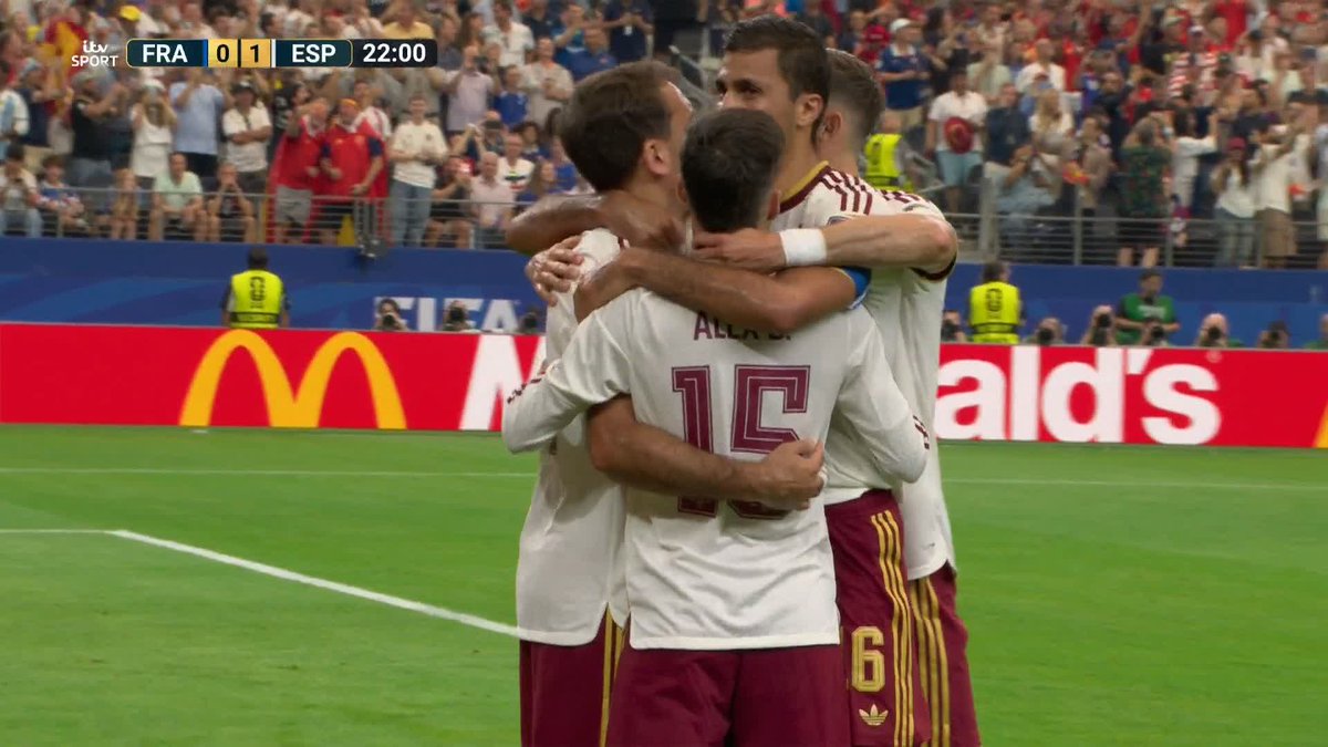Mikel Oyarzabal really is Mr. Reliable for Spain. 🇪🇸