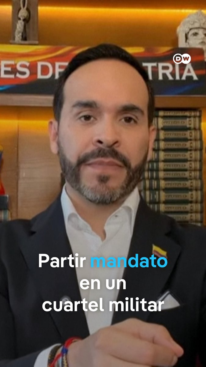 De la Espriella afirma que asumirá la presidencia de Colombia en un cuartel militar El presidente electo intenta con un gesto simbólico resaltar la importancia que tendrán las Fuerzas Armadas en la política de mano dura que prometió contra el crimen organizado en el país. En un mensaje a la nación, De la Espriella también dijo que eliminaría la consejería de paz, organismo encargado de las negociaciones con los grupos armados aún activos en varias partes del territorio colombiano.