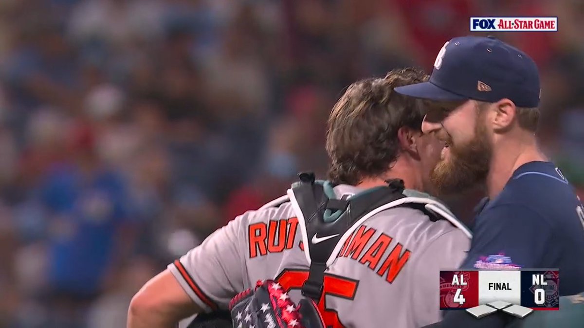 Reunited with his old battery mate for the last out in the #AllStarGame