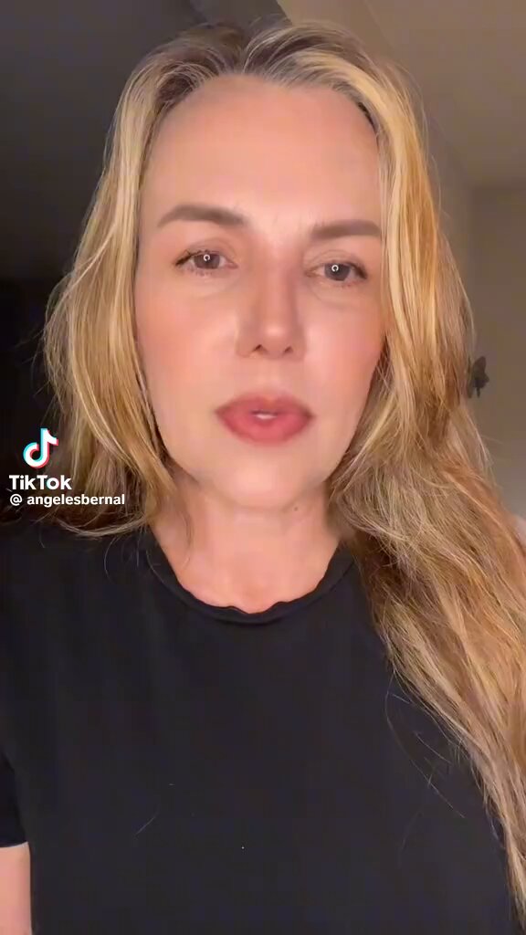 Lo que por prudencia algunos lo lo dicen, en este video María de los Ángeles Bernal sin pelos en la lengua lo aclara. La Sra. Dinorah Figuera. debería explicarle a los venezolanos cómo administraron el dineral que se apropiaron ilegalmente.