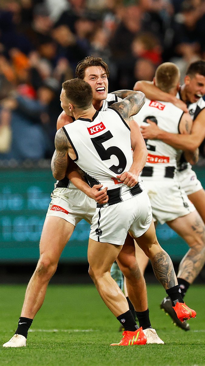 The loudest we've ever heard the MCG? 🤔 This Jamie Elliott goal is just one of many spectacular moments produced in our storied history with Carlton!