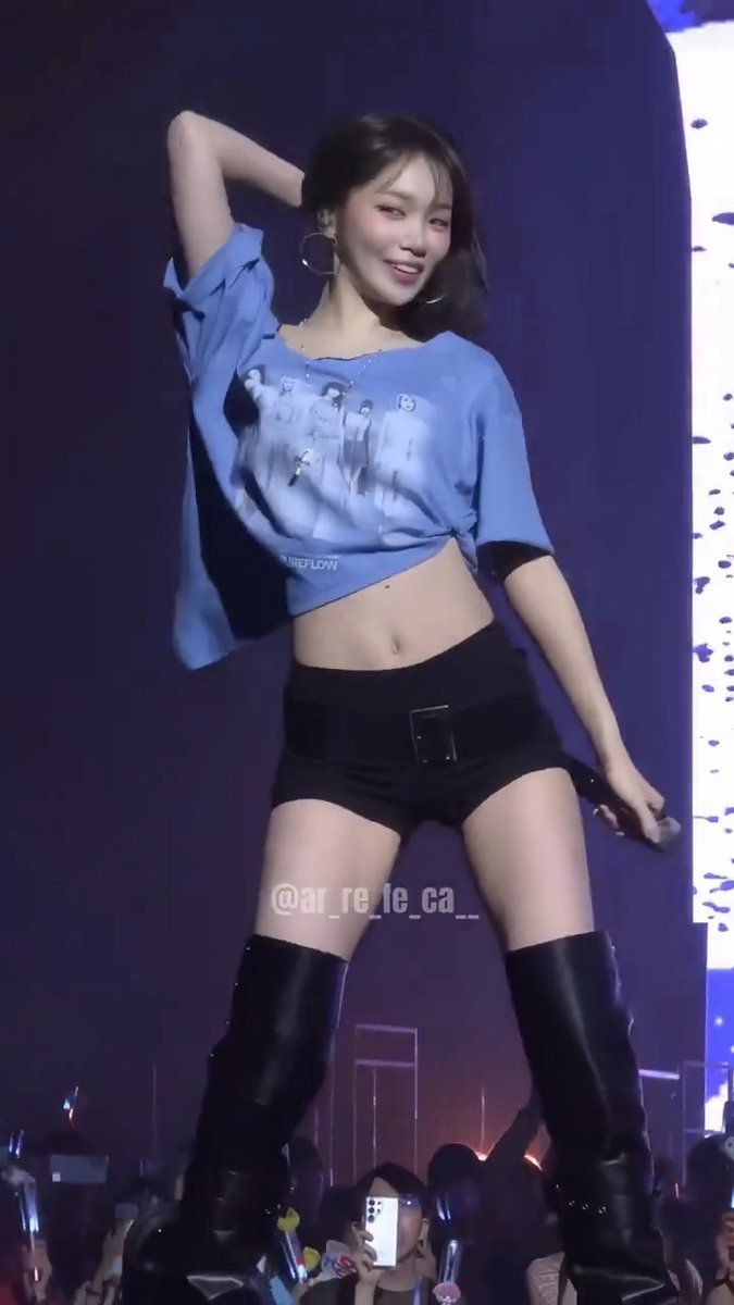 NO CELESTIAL CHAEWON IS JUST EVERYTHING