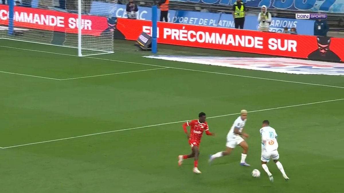🟡🔵 Mason Greenwood'dan şık çalım... #beINSPORTS